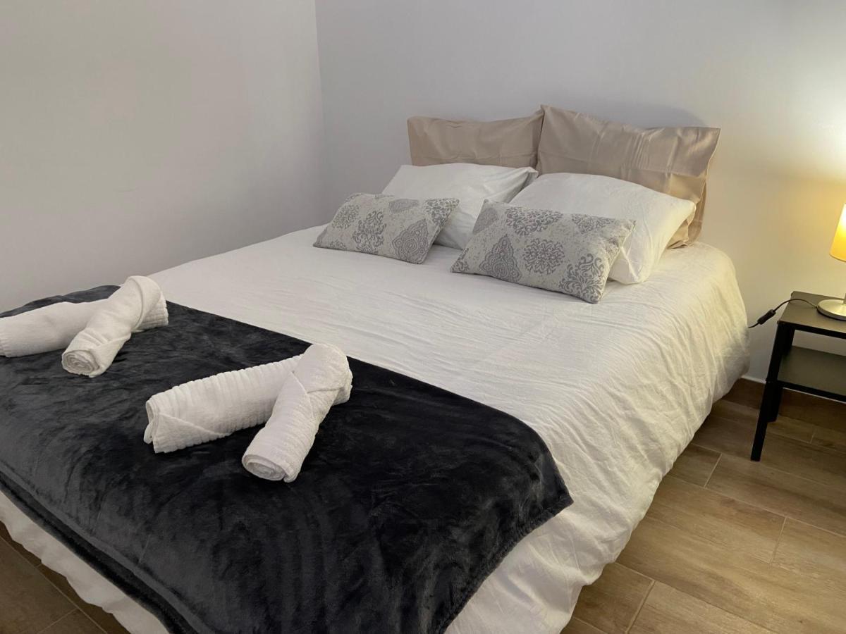 Apartamento Cruz Roja C Seville Ngoại thất bức ảnh